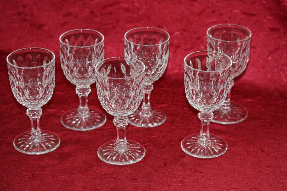 Verres à vin en cristal de Baccarat Juvisy Elysée