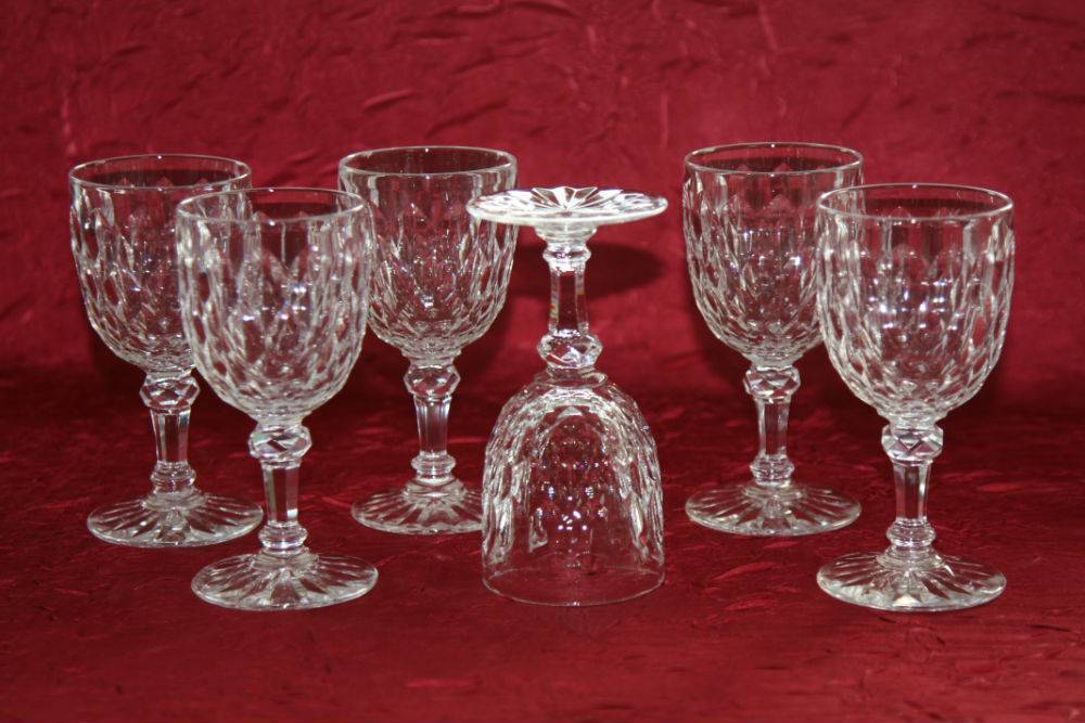 Verres à vin en cristal de Baccarat Juvisy Elysée