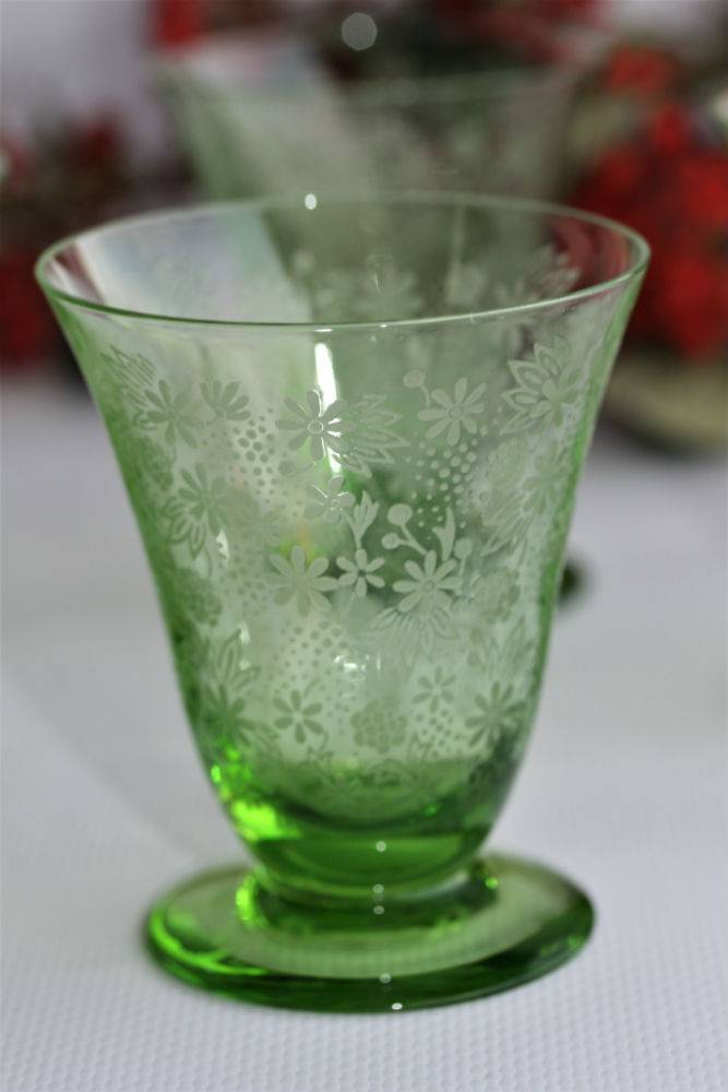 Service en cristal de Baccarat modèle Elisabeth Millefiori vert