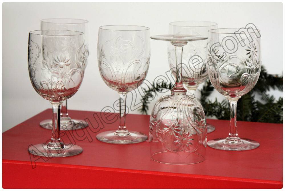 Série de 6 verres à eau en cristal de Baccarat Marguerites