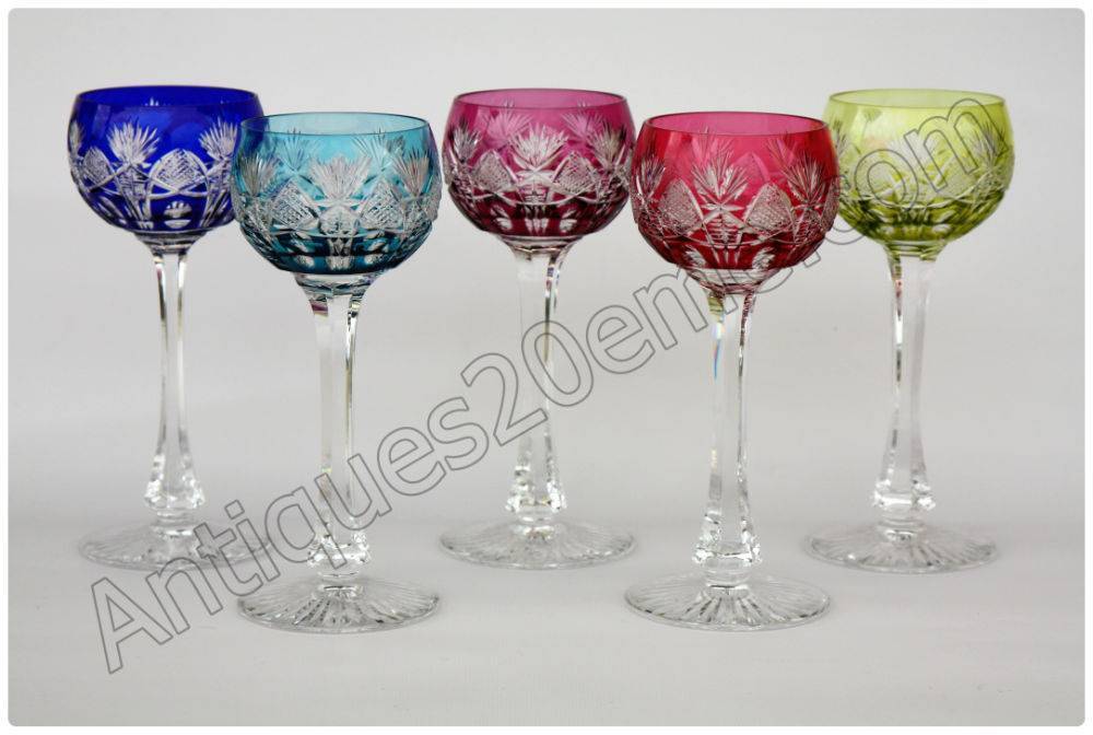 Série de 5 verres à vin du Rhin Roemer en cristal de Saint Louis Niepce