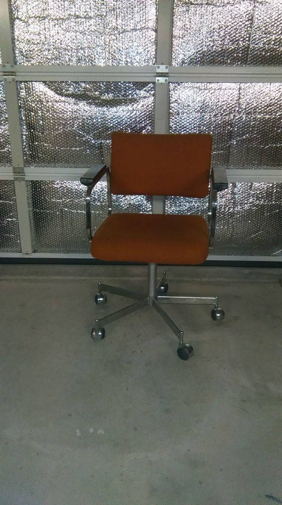 Fauteuil de bureau "Night call",édité par RM, années 1970