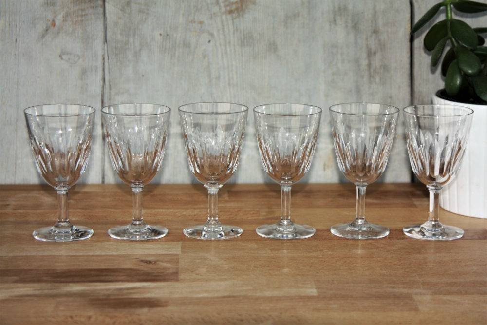 Série de 6 verres à vin de Bordeaux en cristal de Baccarat Cassino