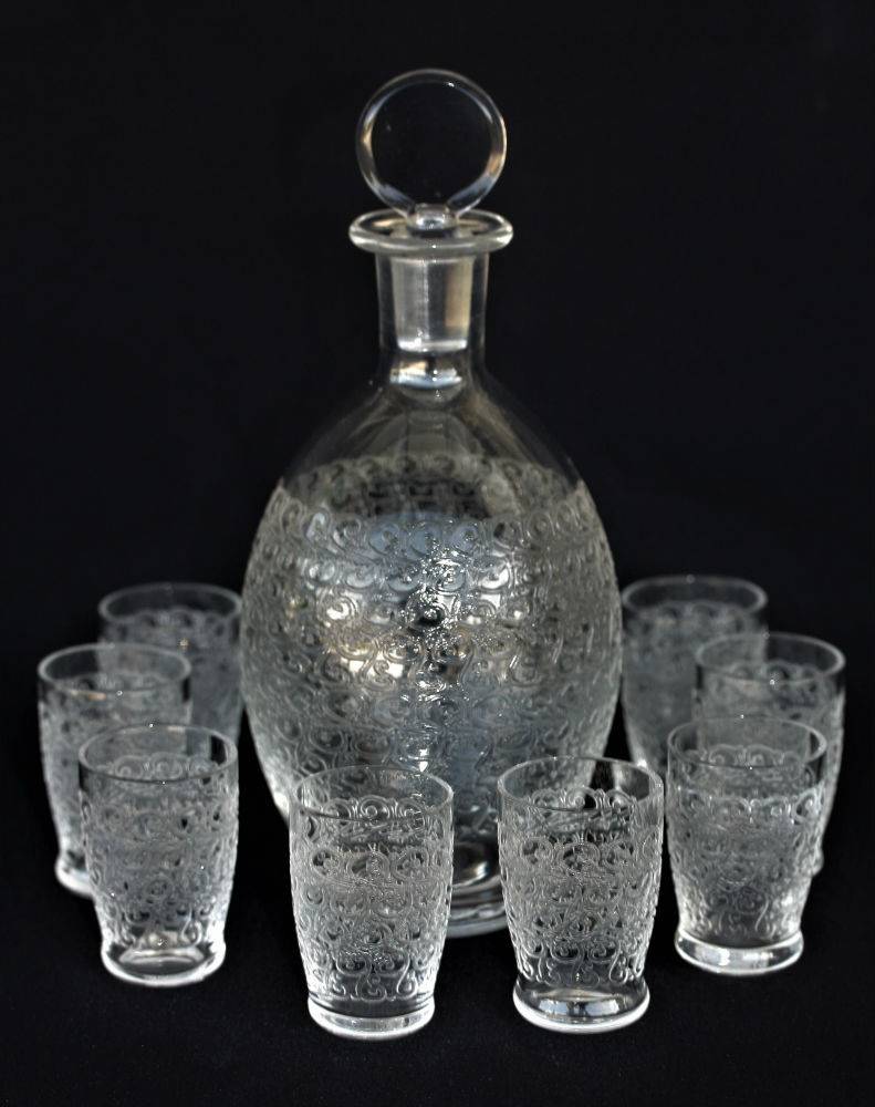 Service à liqueur en cristal de Baccarat modèle Gouvieux (gravure Rohan)