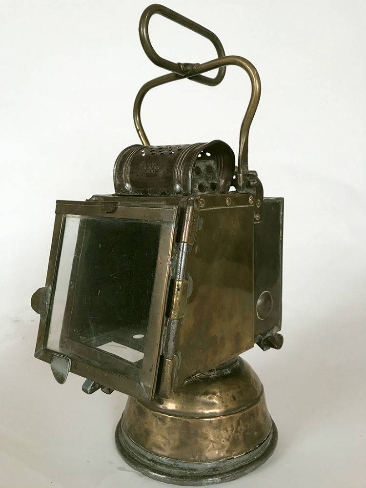 Ancienne lampe des chemins de fer, lanterne