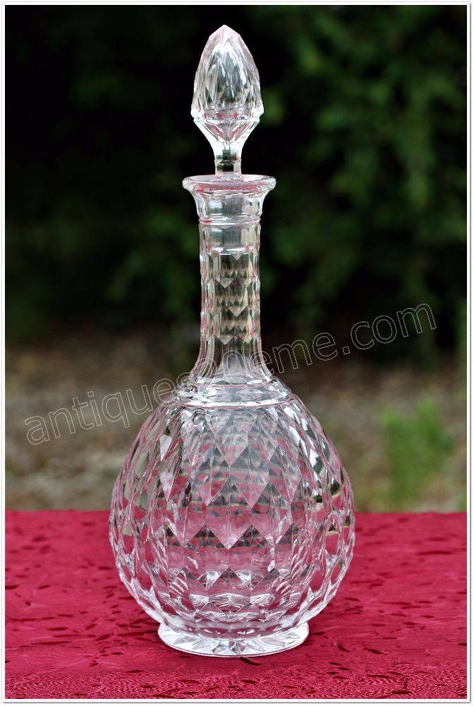 Carafe à vin en cristal de Baccarat modèle Juvisy