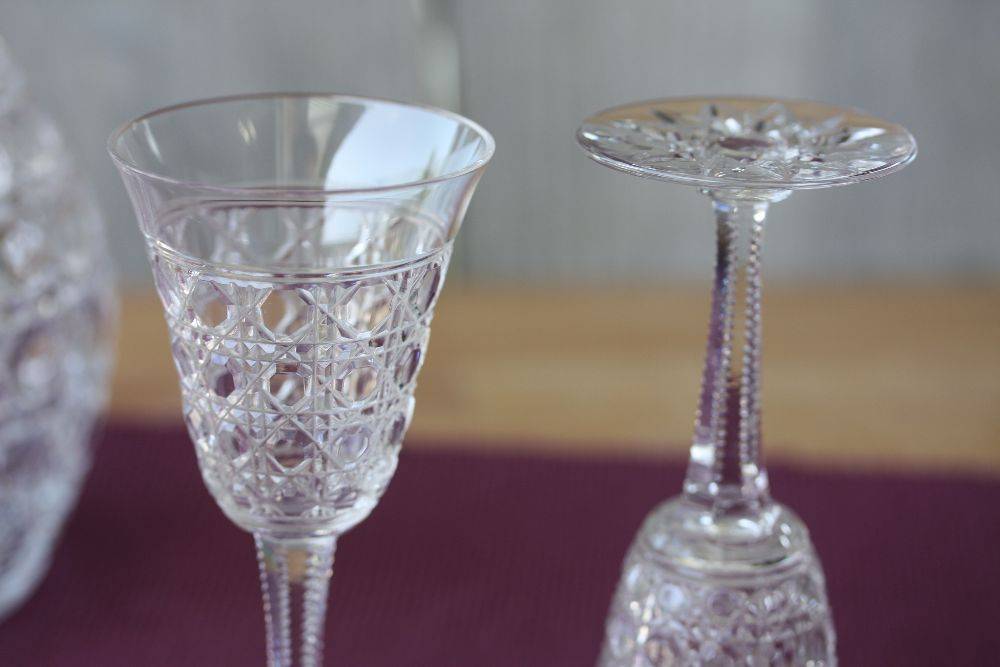 Série de 6 verres à vin cuit en cristal de Baccarat modèle Pontarlier