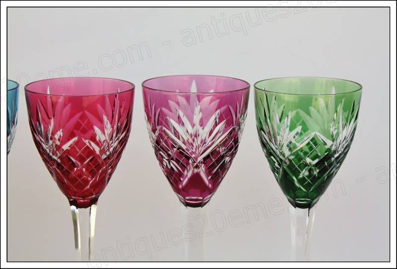 Série de 6 verres Roemer en cristal de St Louis modèle Chantilly