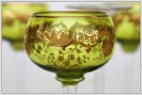 Série de 6 verres à vin du Rhin (ou Roemer) en cristal de Saint Louis modèle Massenet Or 24 carats