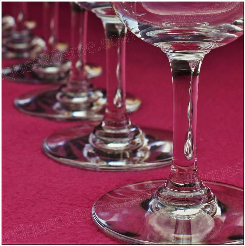 Série de 6 verres à eau en cristal de Baccarat modèle Sévigné