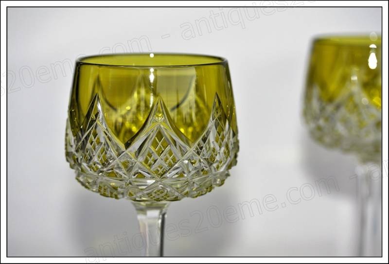 Série de 6 verres à vin du Rhin (ou Roemer) en cristal de Baccarat modèle Colbert