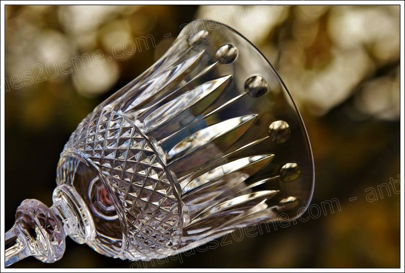 Série de 6 verres à vin de Bourgogne en cristal de St Louis modèle Tommy