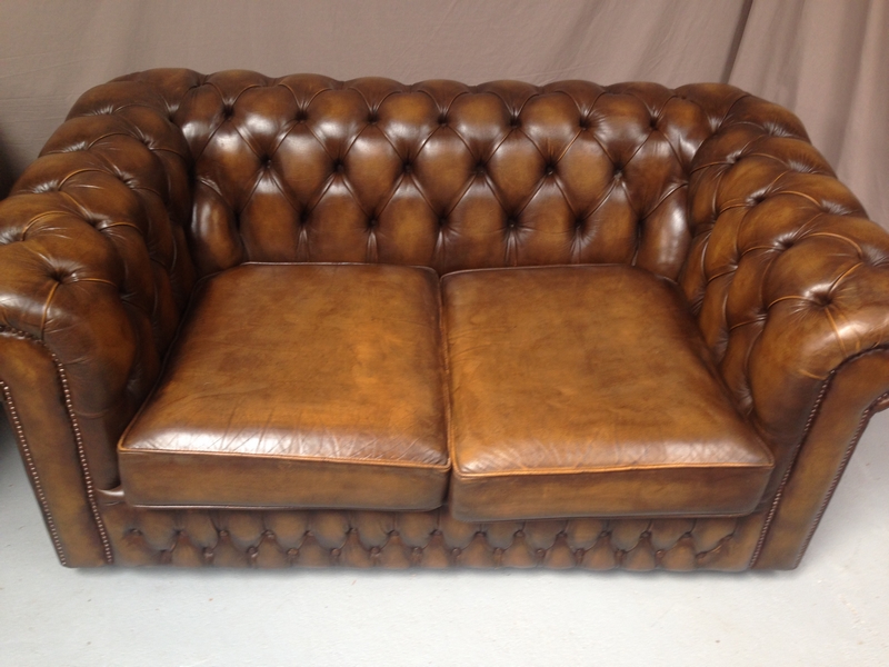 canapé chesterfield-canapés chesterfield-canapé chesterfield marron-canapé chesterfield marron-paire canapés chesterfield marron-canapé chesterfield marron clair-canapé